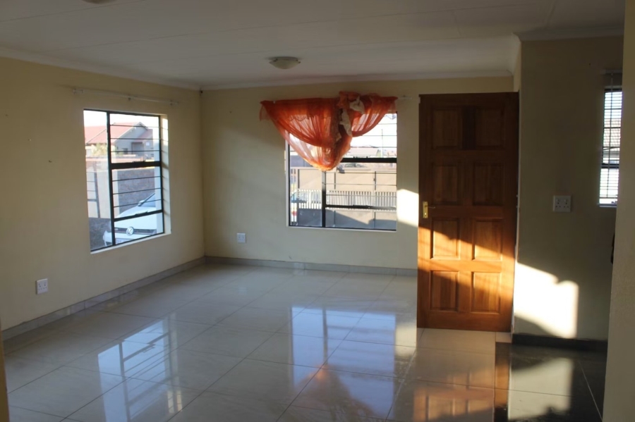 3 Bedroom Property for Sale in Toekomsrus Gauteng