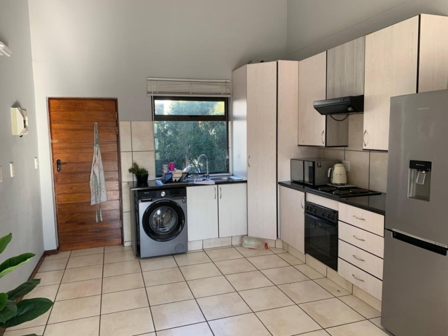 2 Bedroom Property for Sale in Waterstone Park Gauteng
