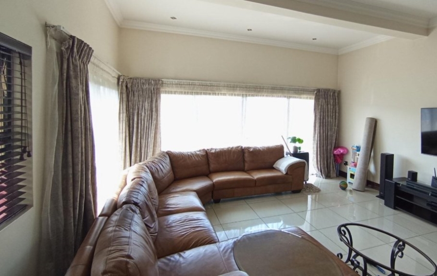 4 Bedroom Property for Sale in Blue Valley Golf Estate Gauteng