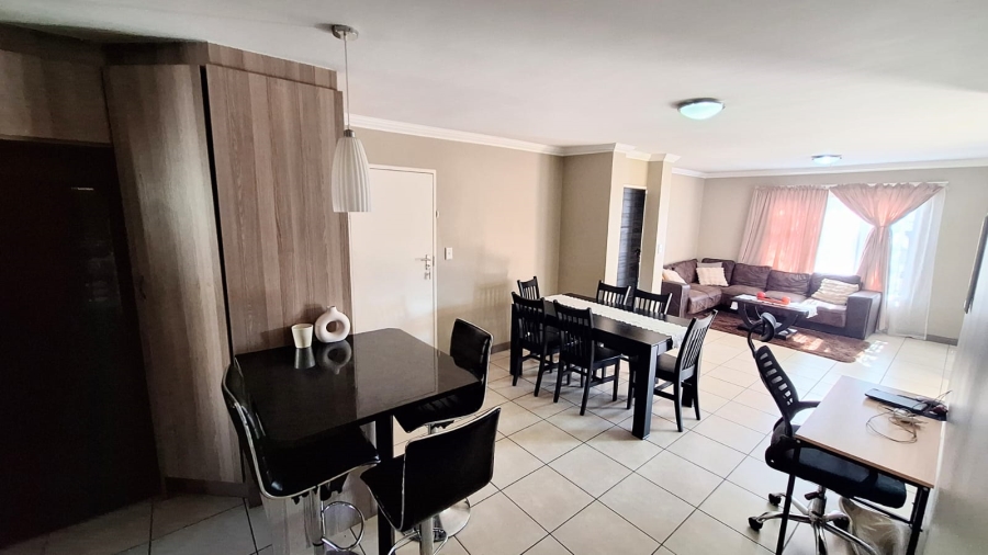 3 Bedroom Property for Sale in Amberfield Valley Gauteng