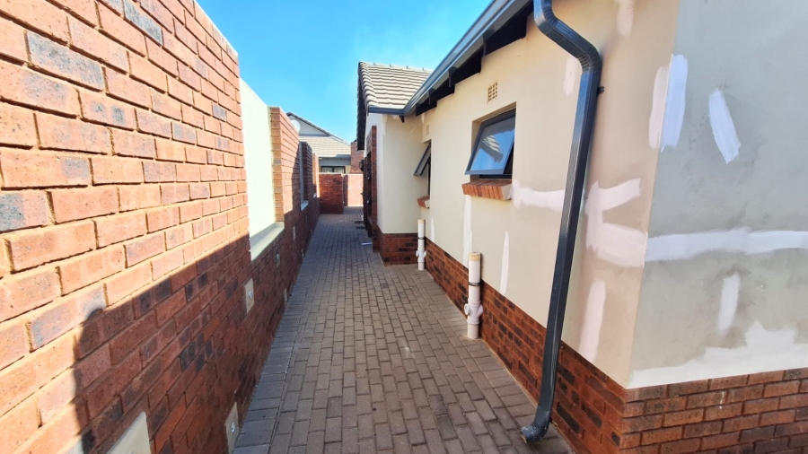 3 Bedroom Property for Sale in Amberfield Valley Gauteng