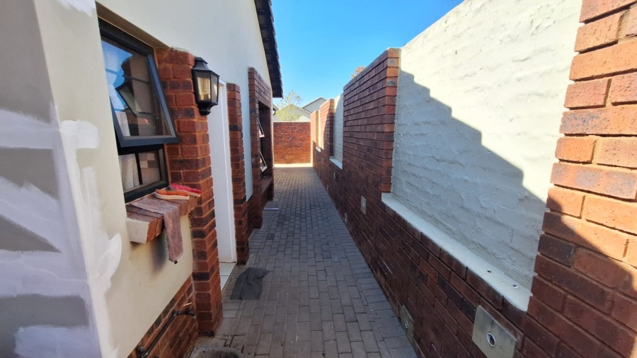 3 Bedroom Property for Sale in Amberfield Valley Gauteng