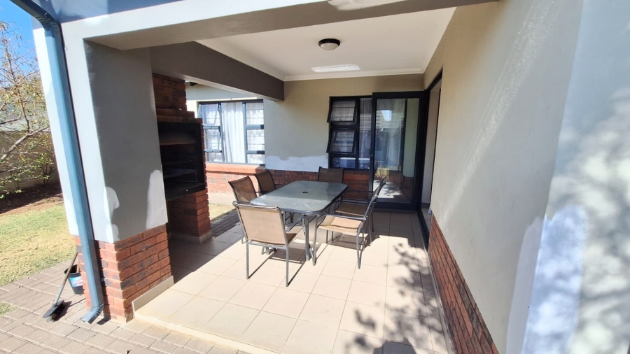 3 Bedroom Property for Sale in Amberfield Valley Gauteng