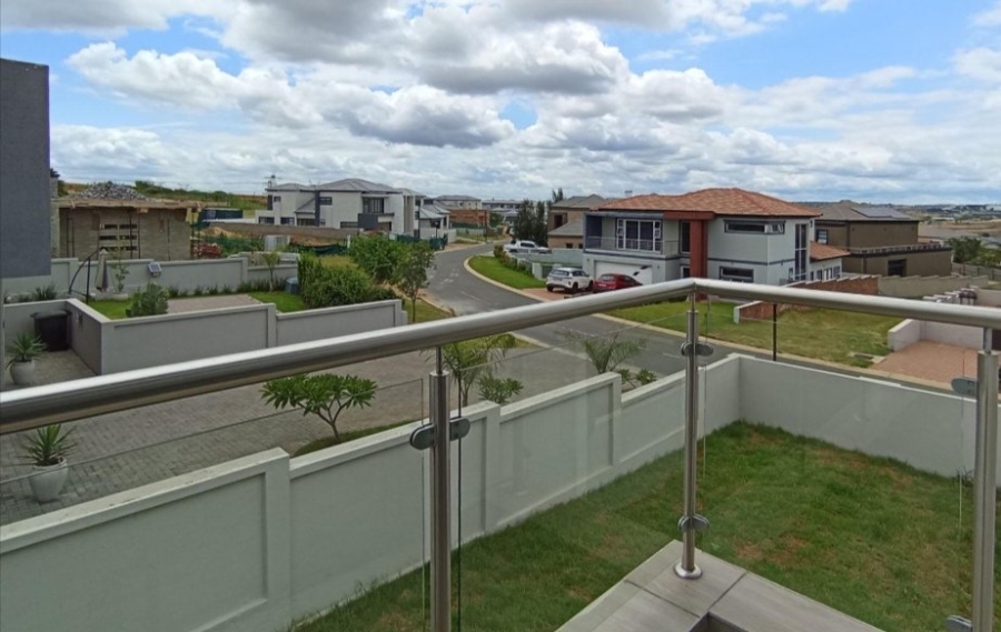 4 Bedroom Property for Sale in Blue Valley Golf Estate Gauteng