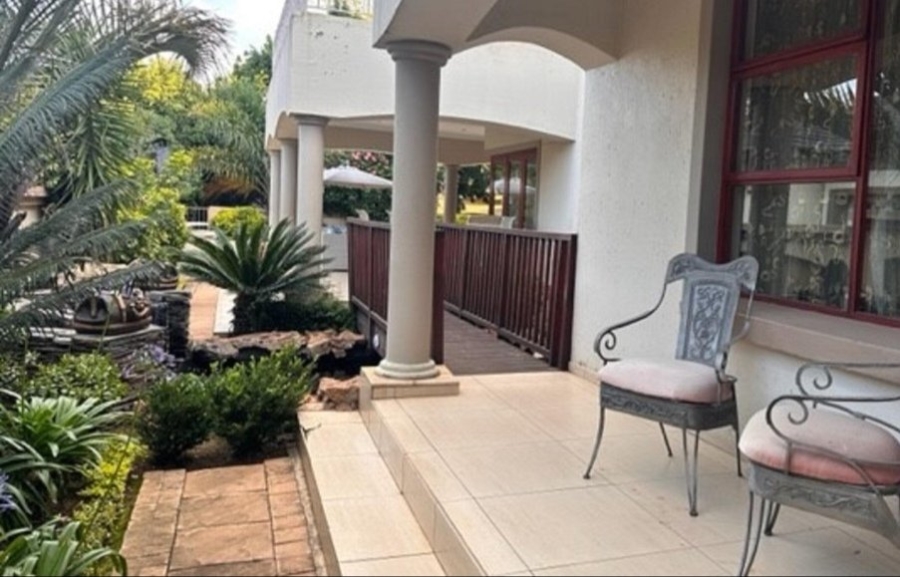 6 Bedroom Property for Sale in Blue Valley Golf Estate Gauteng