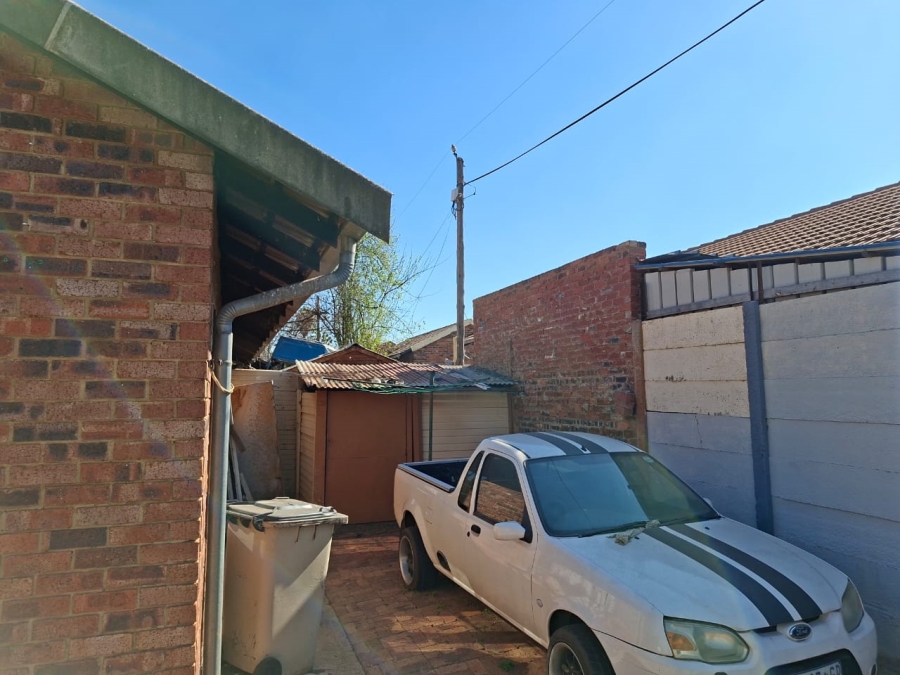 2 Bedroom Property for Sale in Elandspoort Gauteng