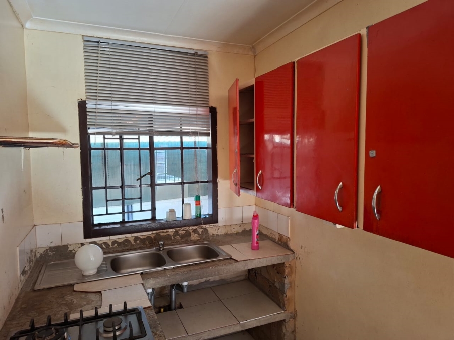 2 Bedroom Property for Sale in Elandspoort Gauteng