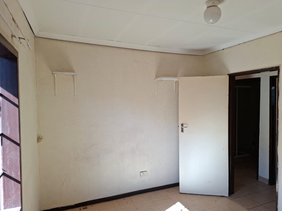 2 Bedroom Property for Sale in Elandspoort Gauteng