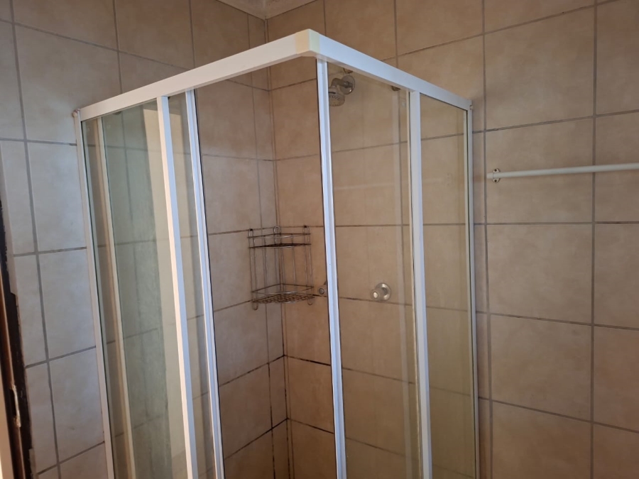 2 Bedroom Property for Sale in Elandspoort Gauteng