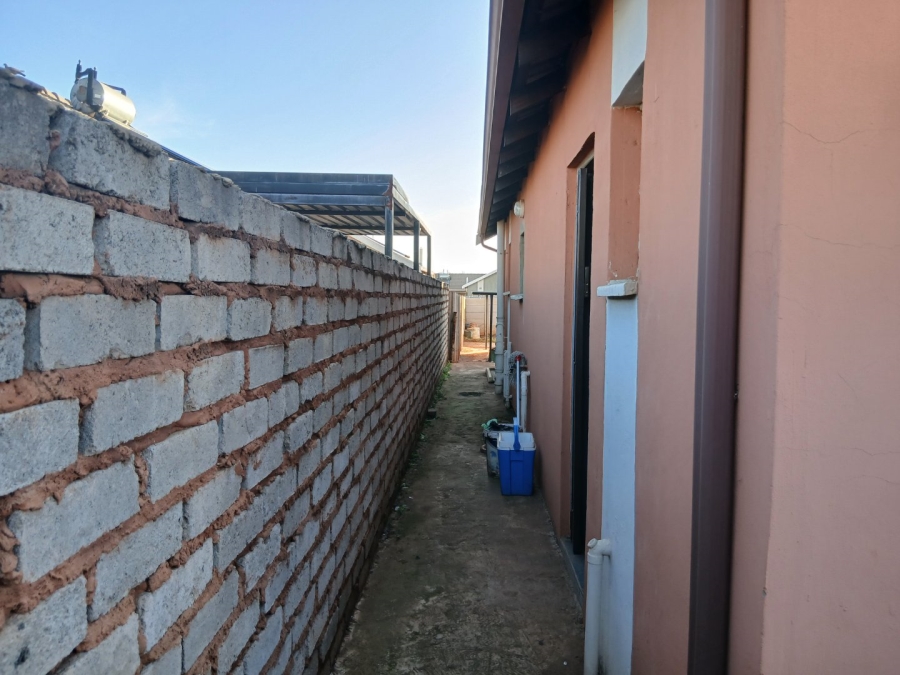 3 Bedroom Property for Sale in Sky City Gauteng