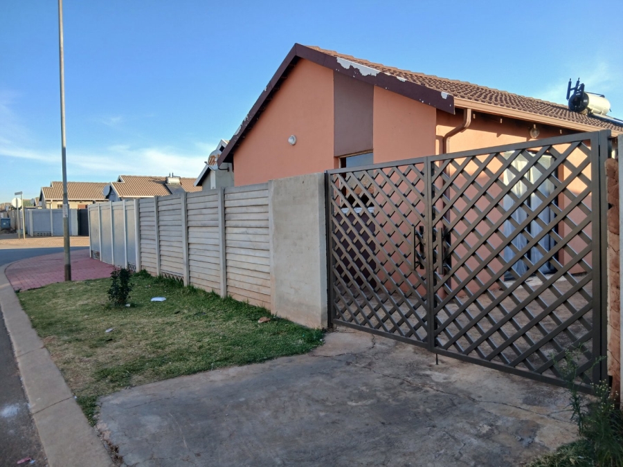 3 Bedroom Property for Sale in Sky City Gauteng