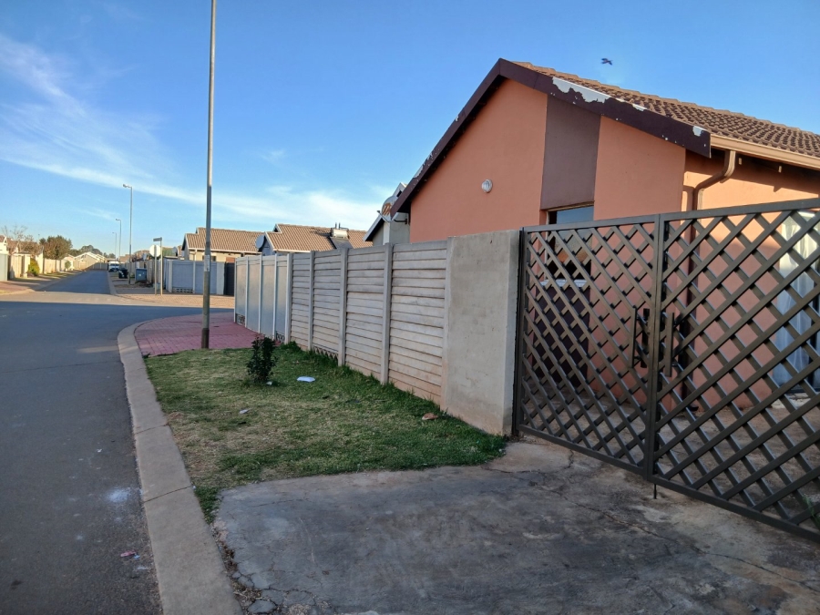 3 Bedroom Property for Sale in Sky City Gauteng