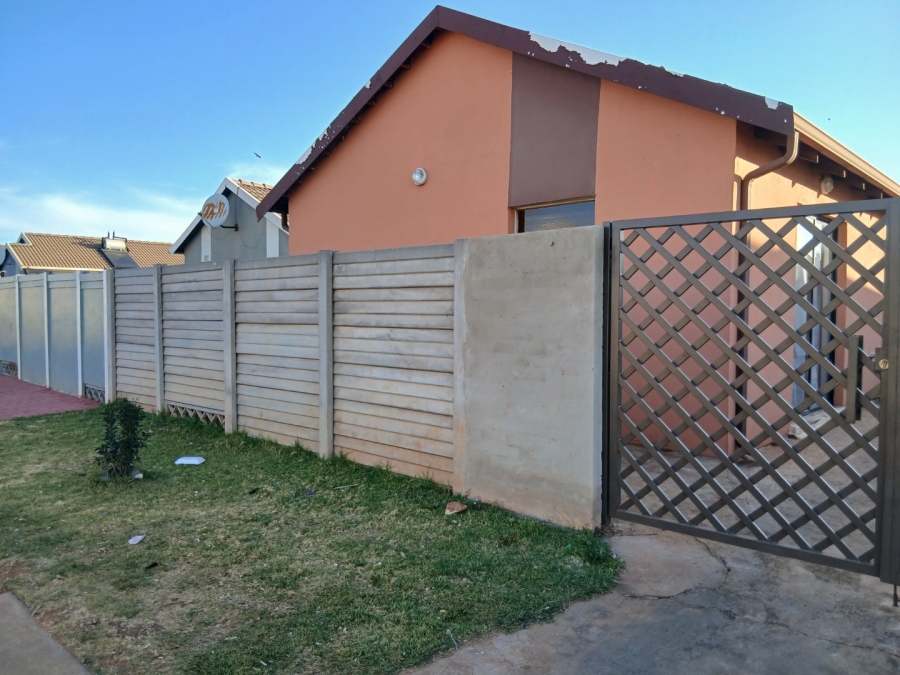 3 Bedroom Property for Sale in Sky City Gauteng