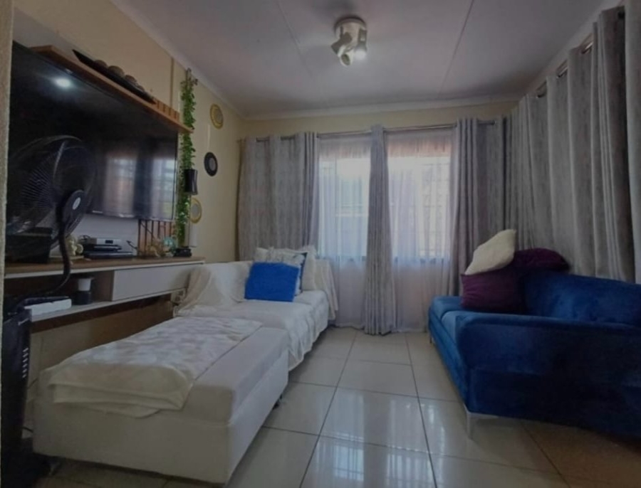 2 Bedroom Property for Sale in Danville Gauteng