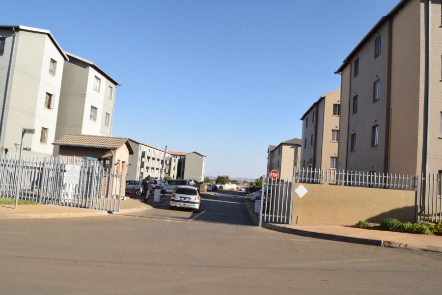 To Let  Bedroom Property for Rent in Jabulani Gauteng
