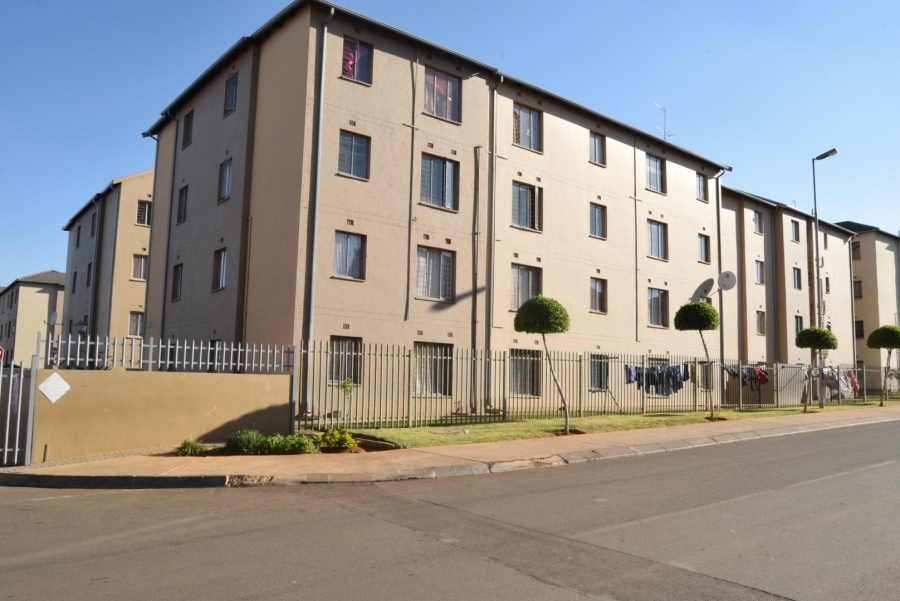 To Let  Bedroom Property for Rent in Jabulani Gauteng