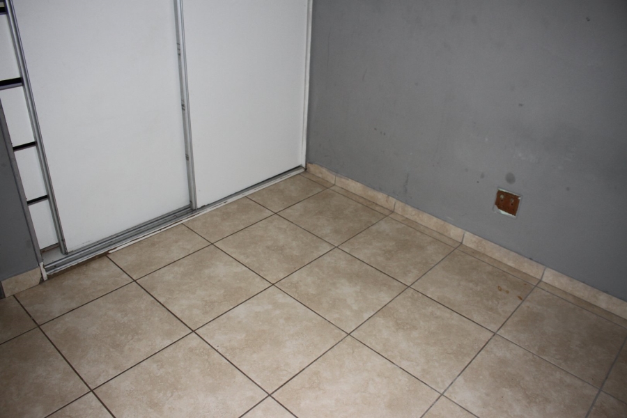 To Let 2 Bedroom Property for Rent in Jabulani Gauteng
