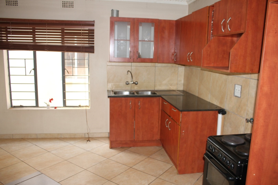 To Let 3 Bedroom Property for Rent in Jabulani Gauteng