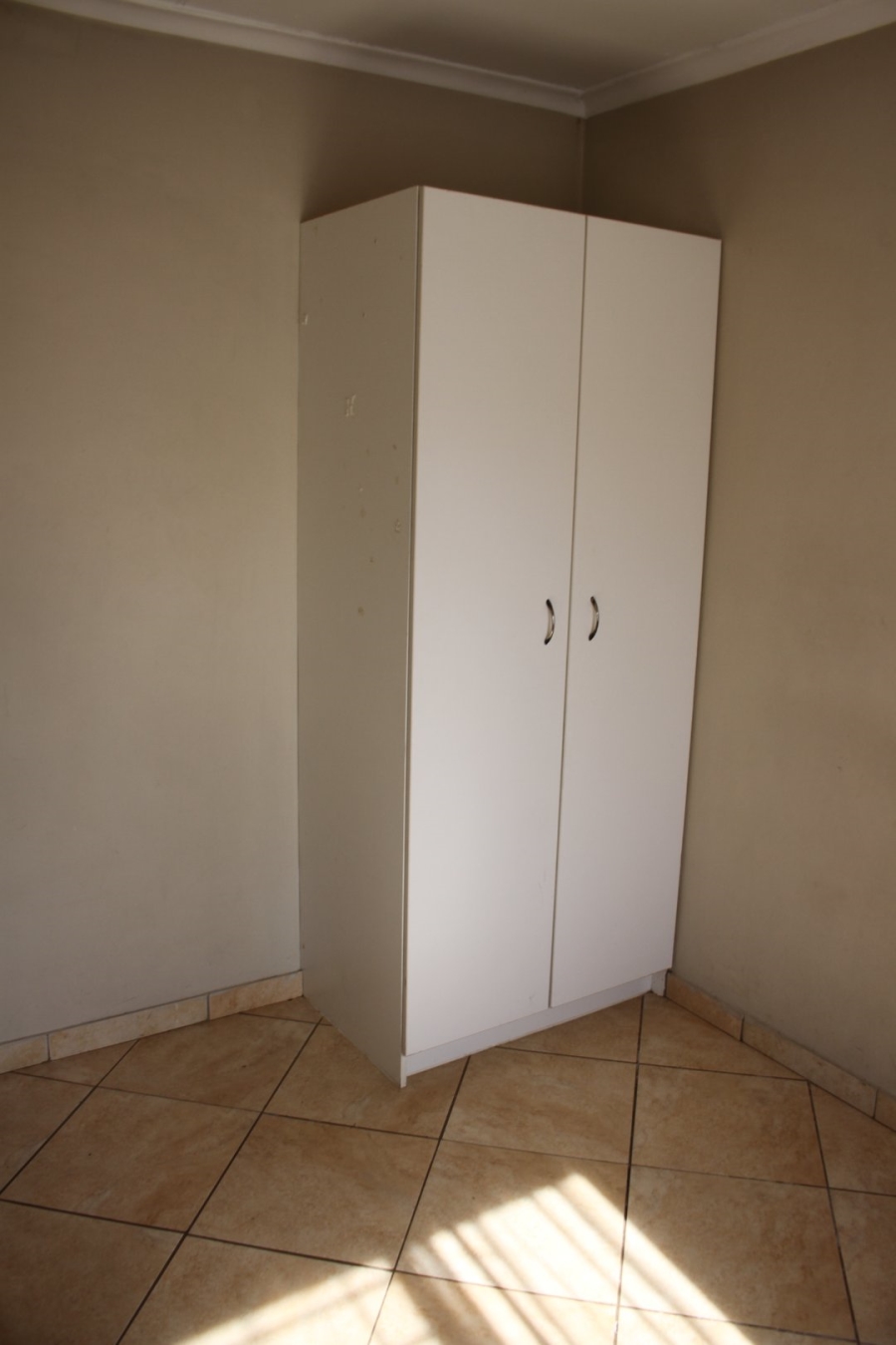To Let 3 Bedroom Property for Rent in Jabulani Gauteng
