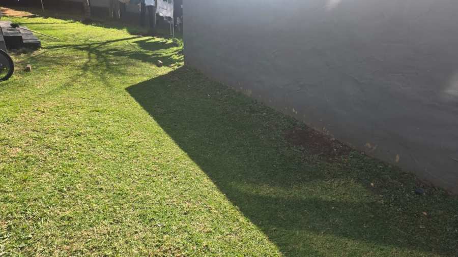 To Let 2 Bedroom Property for Rent in Noordwyk Gauteng