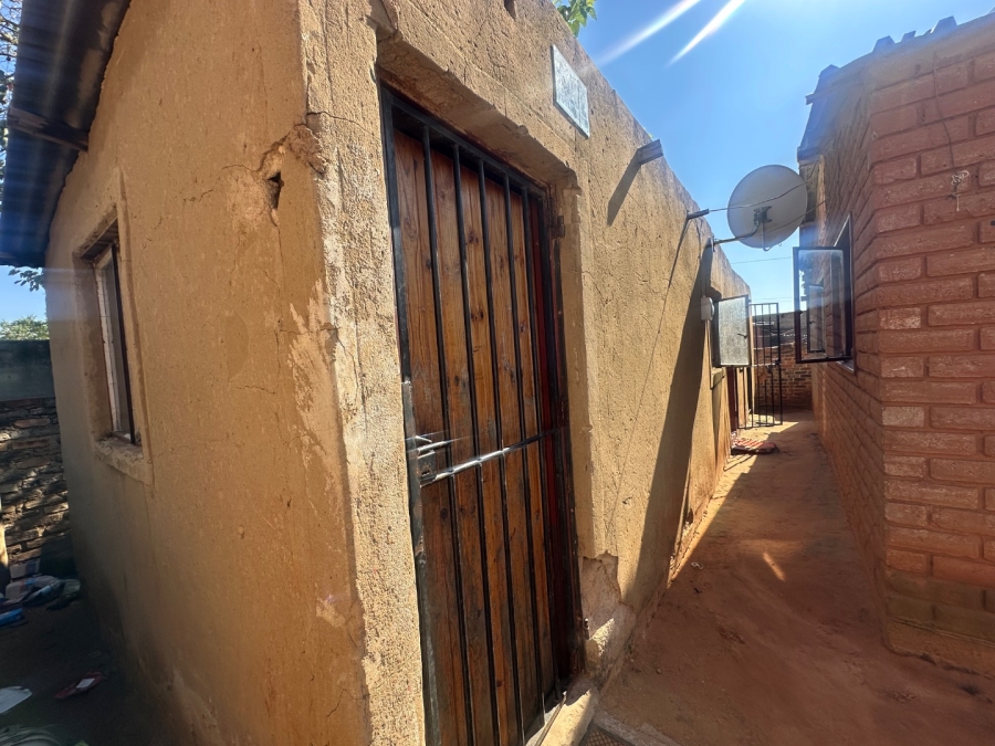 8 Bedroom Property for Sale in Cosmo City Gauteng