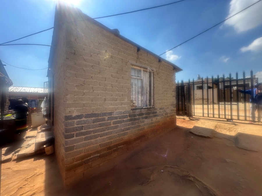 8 Bedroom Property for Sale in Cosmo City Gauteng
