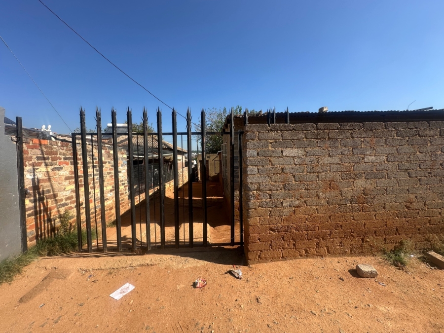 8 Bedroom Property for Sale in Cosmo City Gauteng