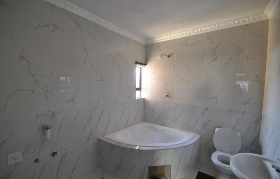 3 Bedroom Property for Sale in Dawn Park Gauteng