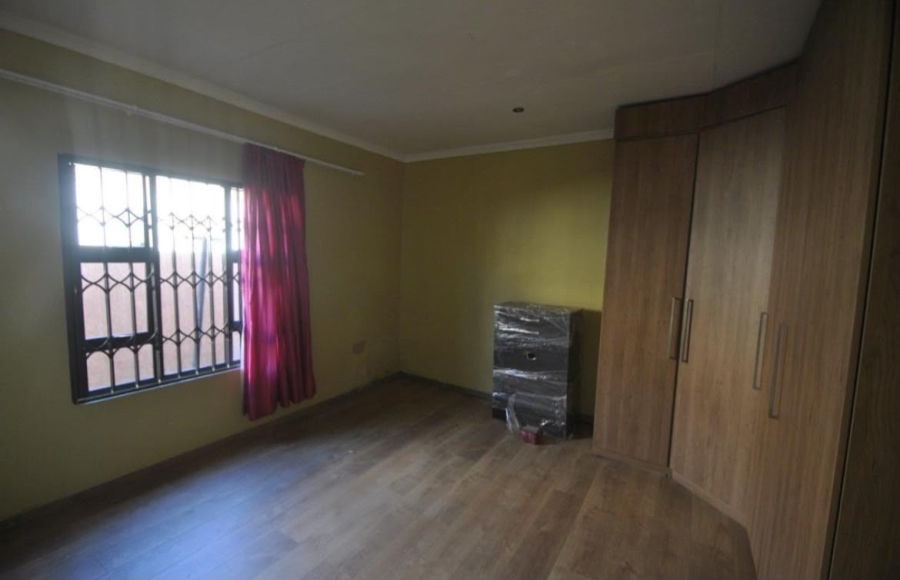 3 Bedroom Property for Sale in Dawn Park Gauteng