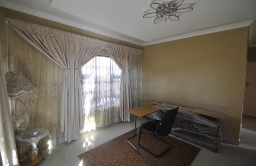 3 Bedroom Property for Sale in Dawn Park Gauteng