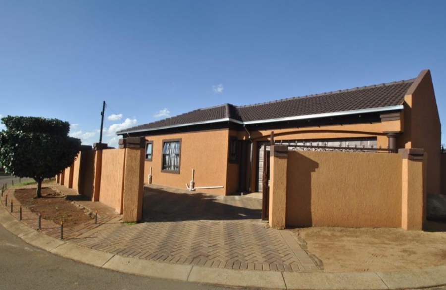 3 Bedroom Property for Sale in Dawn Park Gauteng