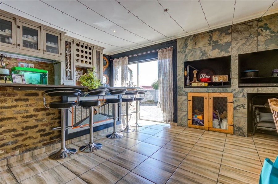 4 Bedroom Property for Sale in Parkrand Gauteng