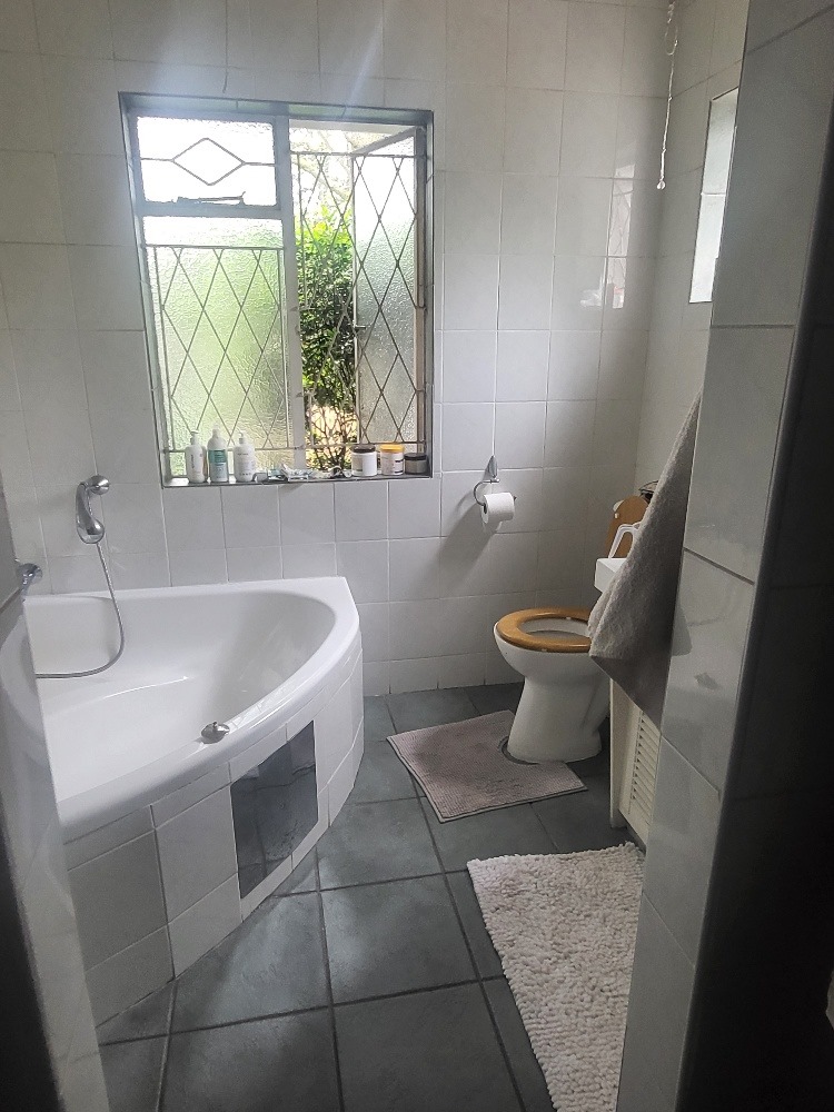 6 Bedroom Property for Sale in Bryanston Gauteng
