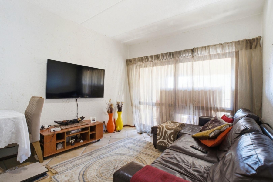 2 Bedroom Property for Sale in Sunninghill Gauteng