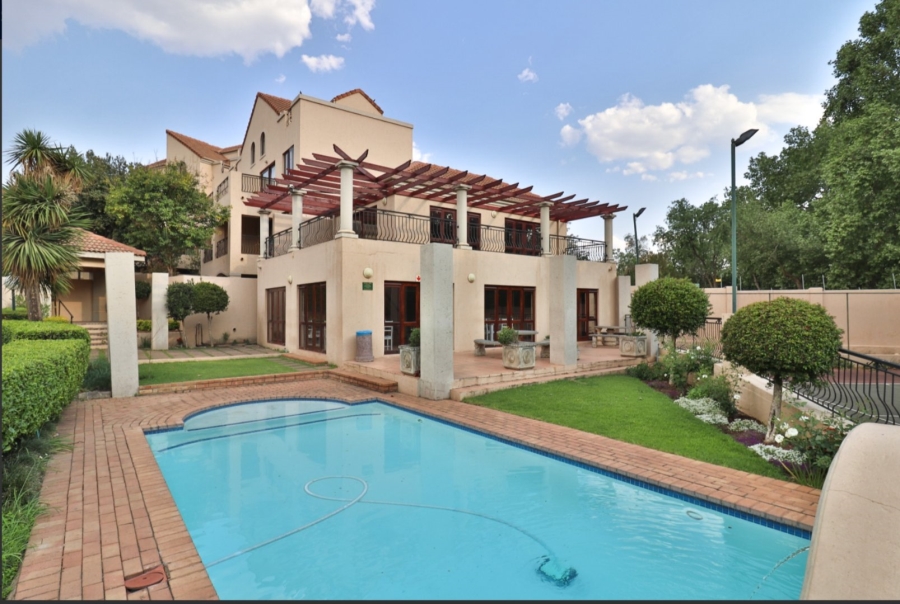 2 Bedroom Property for Sale in Sunninghill Gauteng