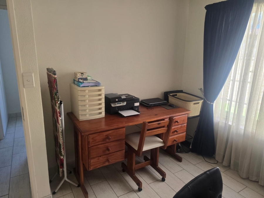 4 Bedroom Property for Sale in Ravenswood Gauteng