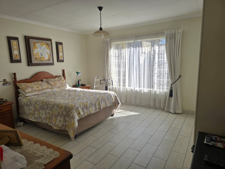 4 Bedroom Property for Sale in Ravenswood Gauteng