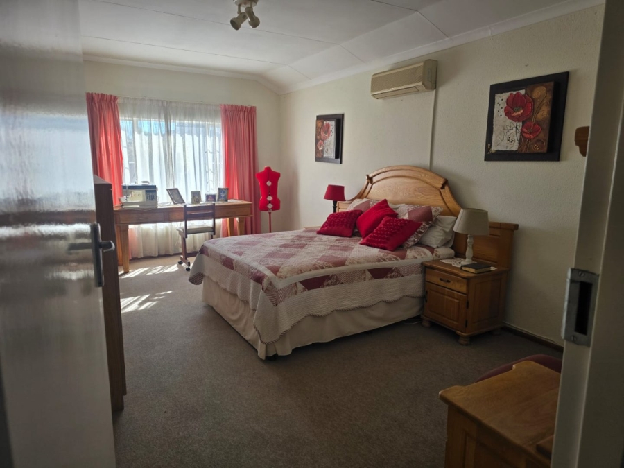 4 Bedroom Property for Sale in Ravenswood Gauteng