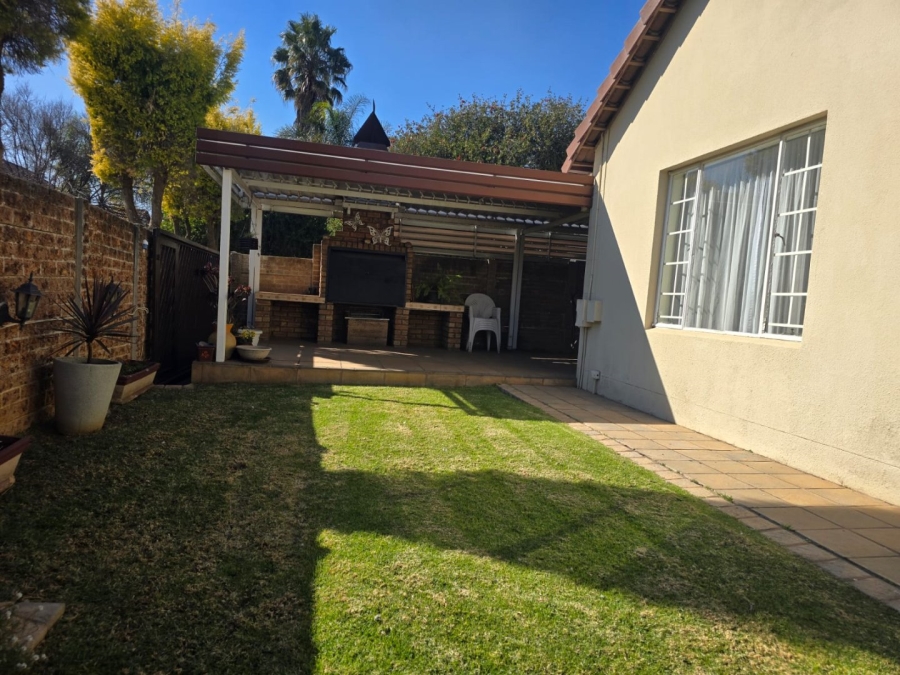 4 Bedroom Property for Sale in Ravenswood Gauteng