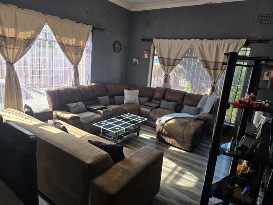 2 Bedroom Property for Sale in Benoni West Gauteng