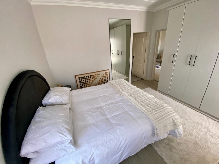 To Let 2 Bedroom Property for Rent in Bryanston Gauteng