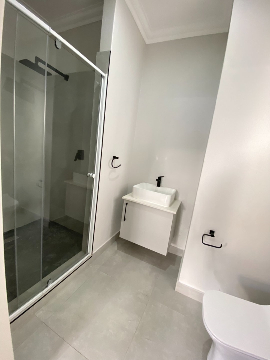To Let 2 Bedroom Property for Rent in Bryanston Gauteng