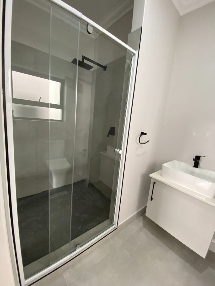 To Let 2 Bedroom Property for Rent in Bryanston Gauteng