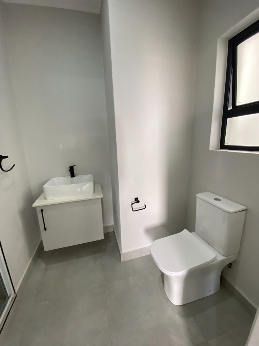 To Let 2 Bedroom Property for Rent in Bryanston Gauteng