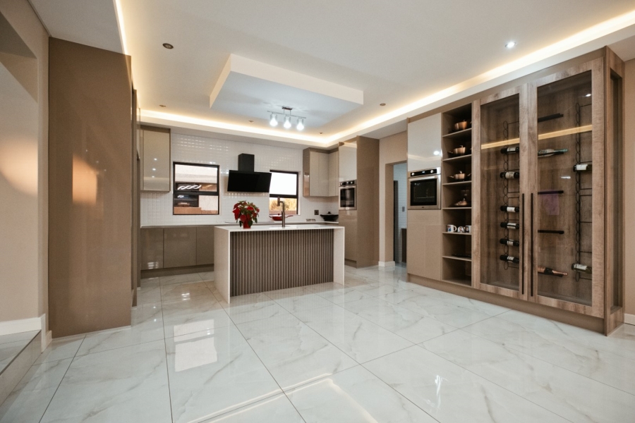To Let 5 Bedroom Property for Rent in Eye of Africa Gauteng