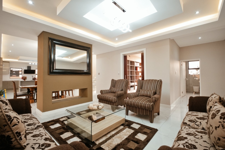 To Let 5 Bedroom Property for Rent in Eye of Africa Gauteng