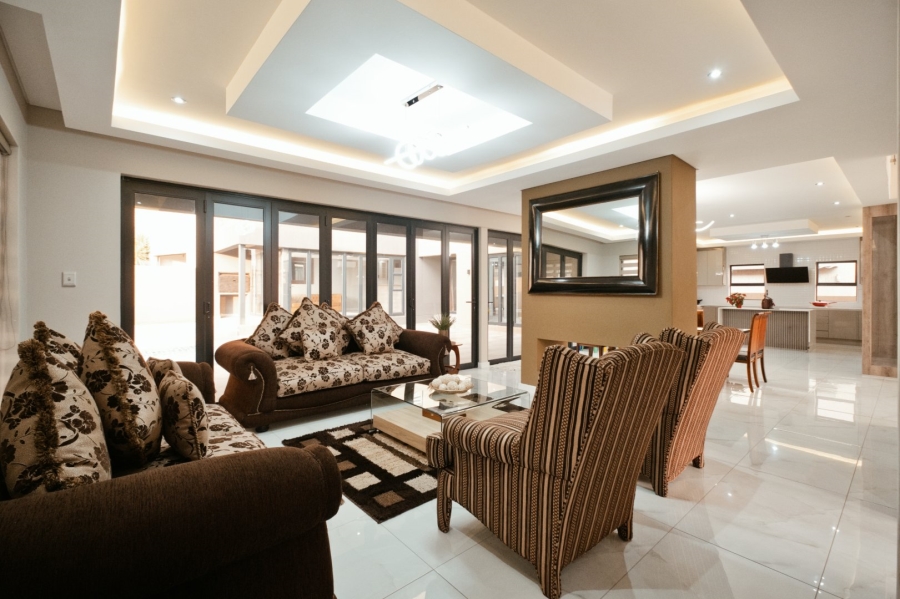 To Let 5 Bedroom Property for Rent in Eye of Africa Gauteng