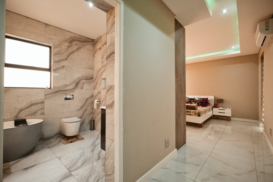 To Let 5 Bedroom Property for Rent in Eye of Africa Gauteng