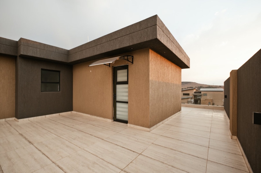 To Let 5 Bedroom Property for Rent in Eye of Africa Gauteng