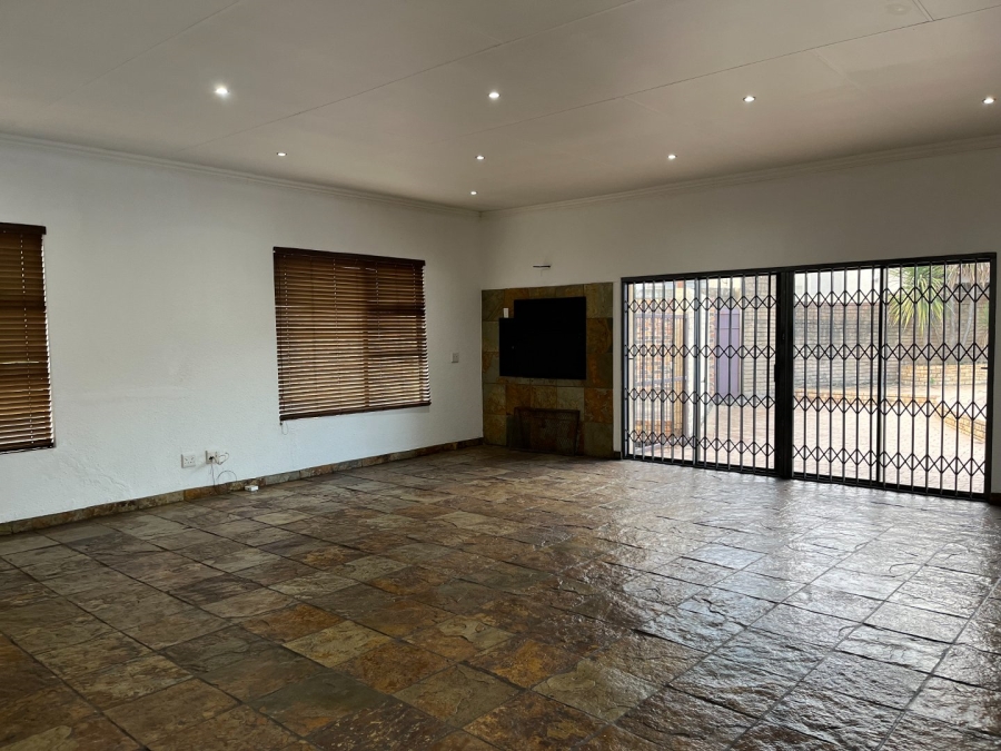 4 Bedroom Property for Sale in Vanderbijlpark SW 5 Gauteng